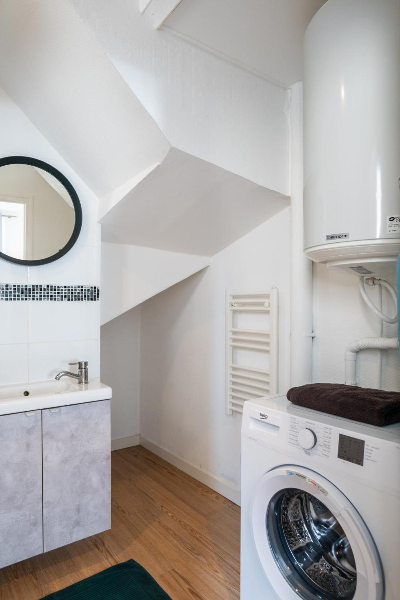 Studio Cosy Rdc, Calme Avec Cour Exterieure Saran Luaran gambar
